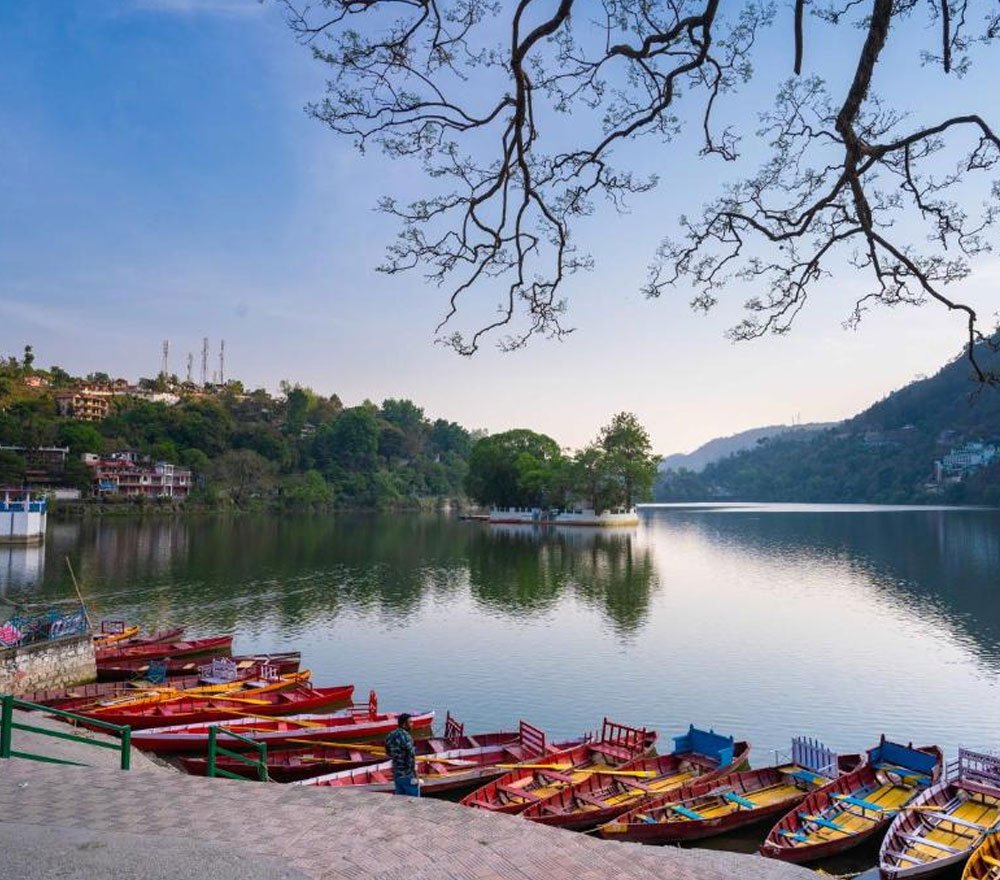 Hotels in Bhimtal Near Lake