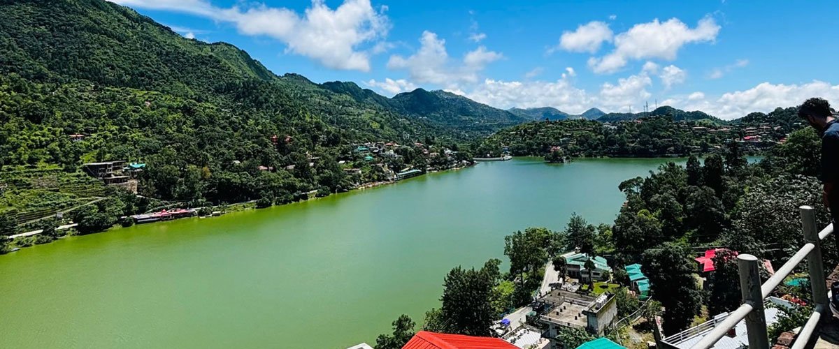 Hotel in Bhimtal Lake