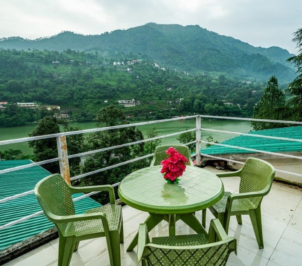 Lake View Hotel In Bhimtal