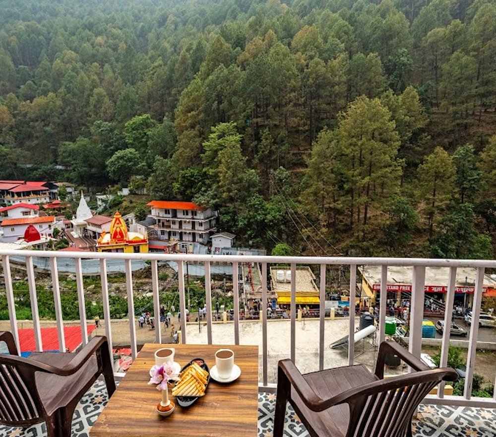 Hotels Near Kainchi Dham Nainital