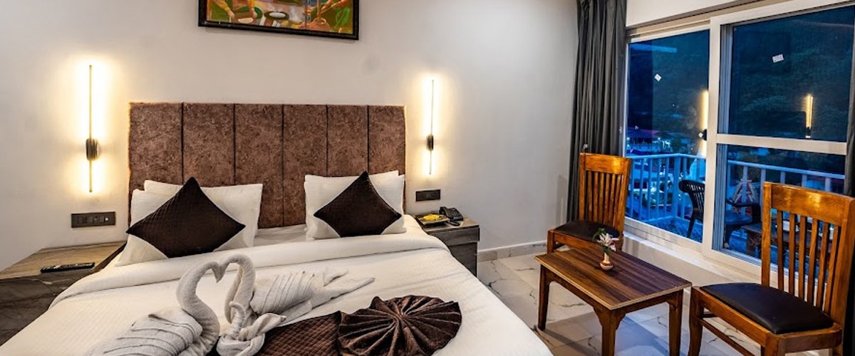 Hotel Near Kainchi Dham