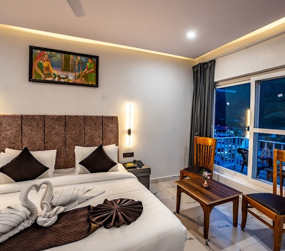 Hotels Near Kainchi Dham