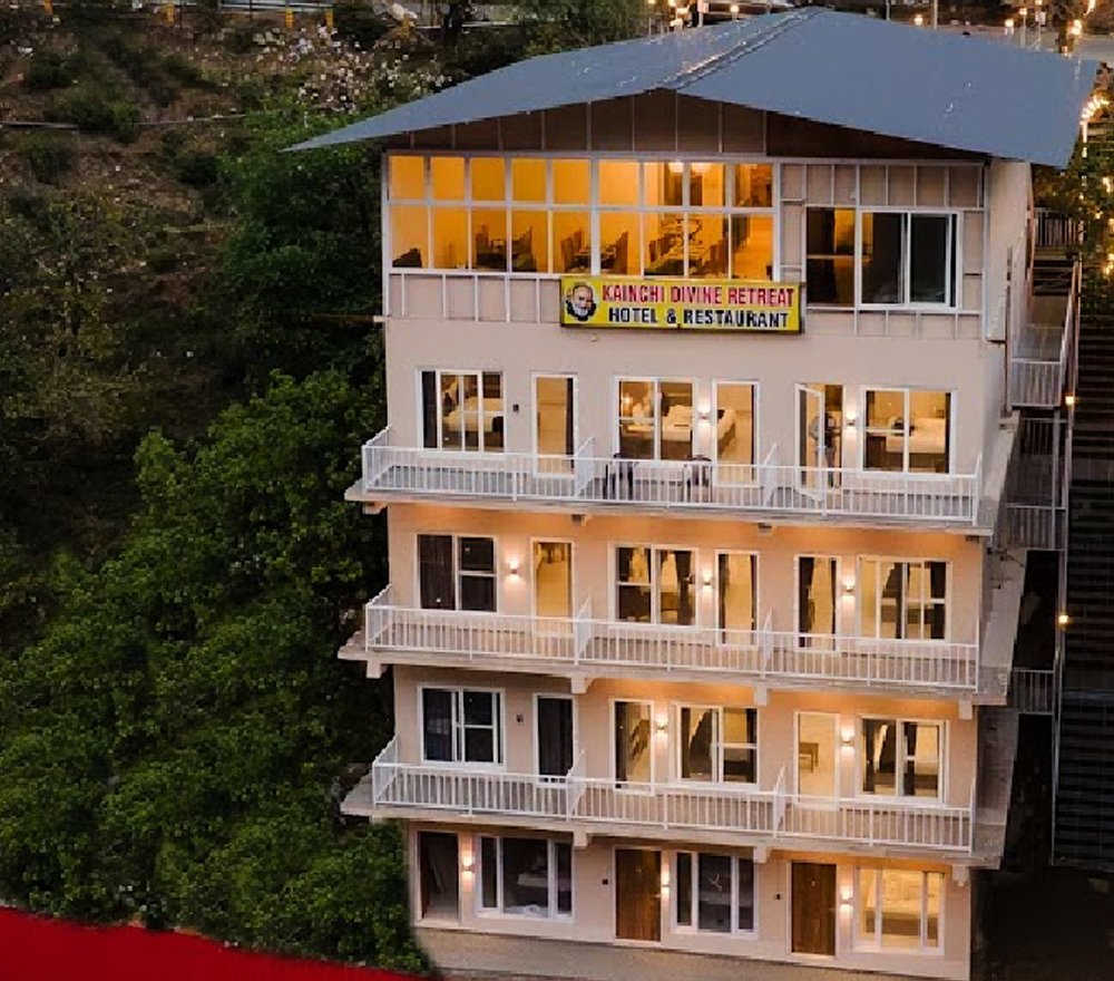 Best Hotel in Kainchi Dham