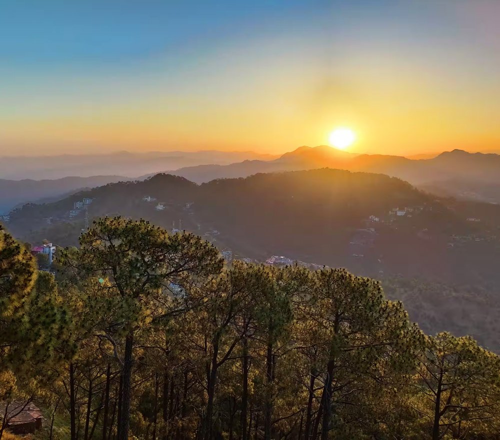 Hotels Near Kainchi Dham Sunrise Point