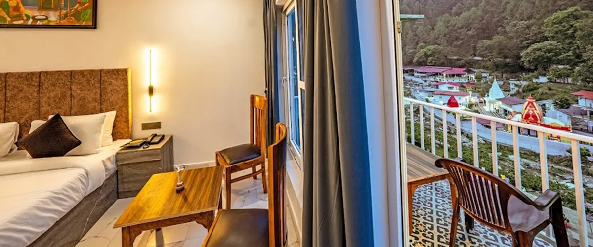  Top Hotels Near Kainchi Dham